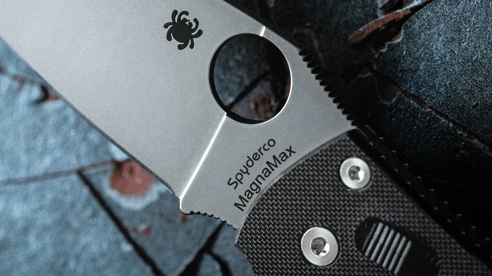 Spyderco Manix 2 folding knife with MagnaMax steel blade and black G-10 handle